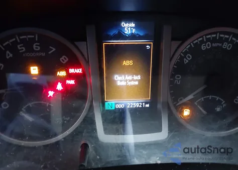 2017 Toyota Tacoma Sr5 z USA, uszkodzony, nr VIN 3TMBZ5DNXHM011713